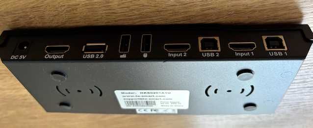 KVM HDMI Switch 4K com cabos