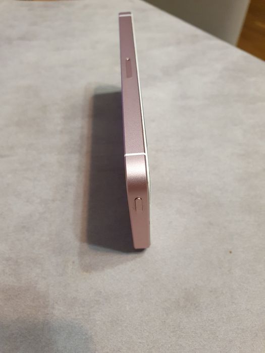 Iphone SE Rose Gold