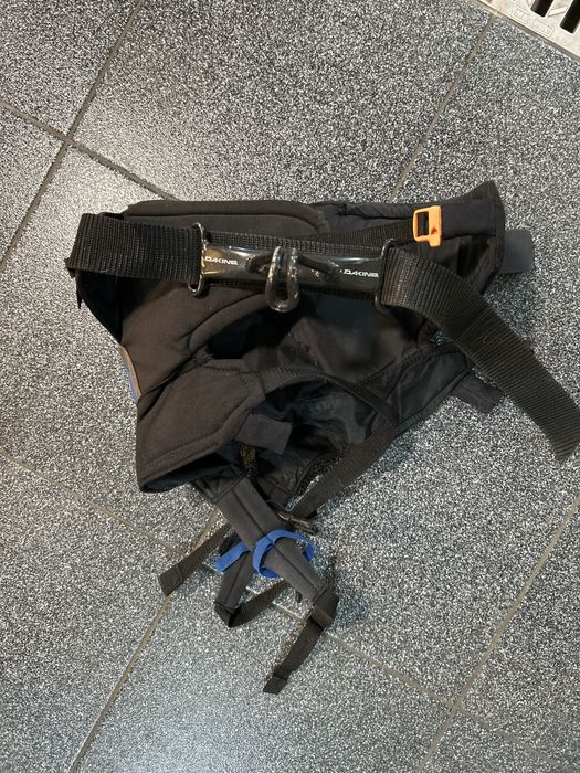 Trapez windsurfingowy siodełkowy DAKINE