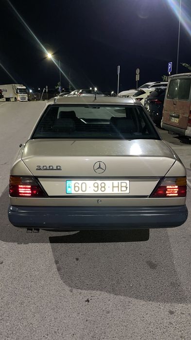 Mercedes W124 300D