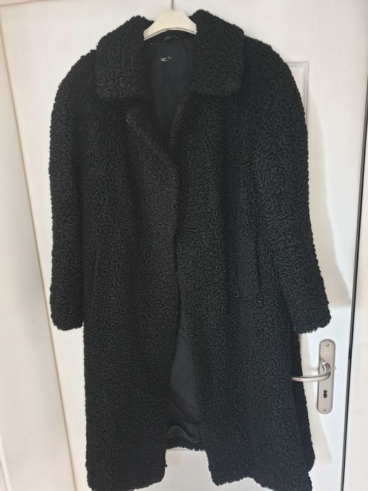 Futro karakuły proste czarne