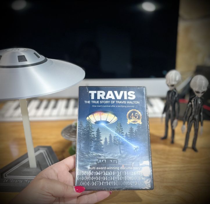 DVD de Ufologia “The True Story of Travis Walton” oficial *novo selado*
