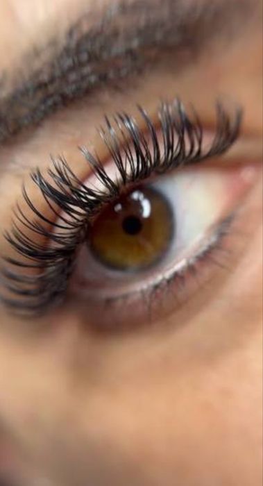 Esteticista e desgner de sibralha