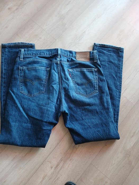 Levis pas do 100
