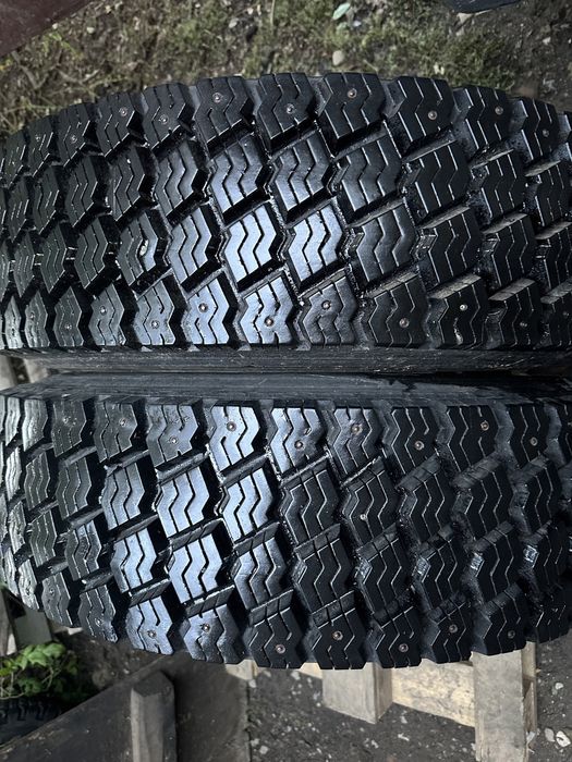 Шини майже нові 265/70 R19.5