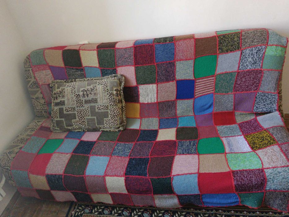 Продаю або обміняю диван на новіший диван