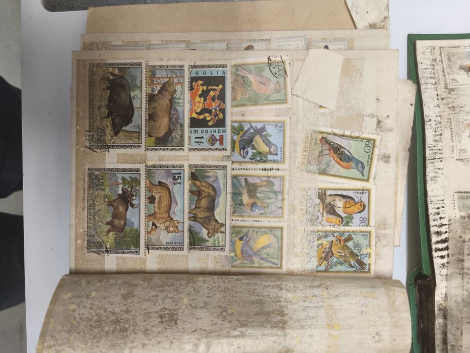 Vendo (último lote disponível)  selos vintage.