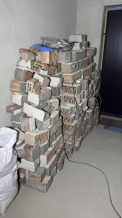 Віддам цеглу блоки