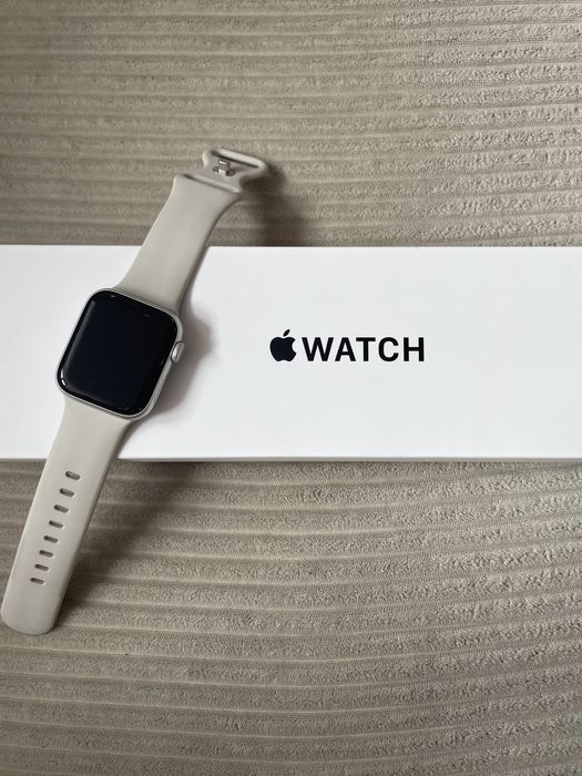 Apple Watch SE Silver Aluminum