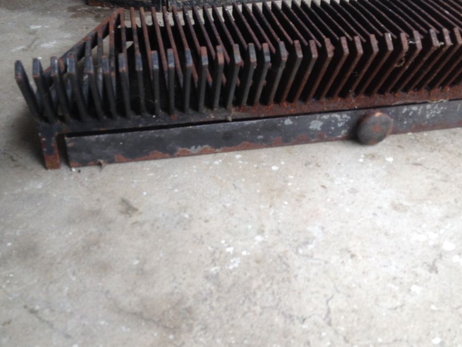 Grade e base de Ferro para Lareira