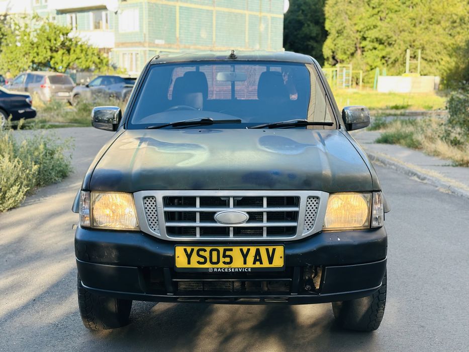 Продам Ford Ranger 2.5 дизель 4х4 пикап в хорошем состоянии