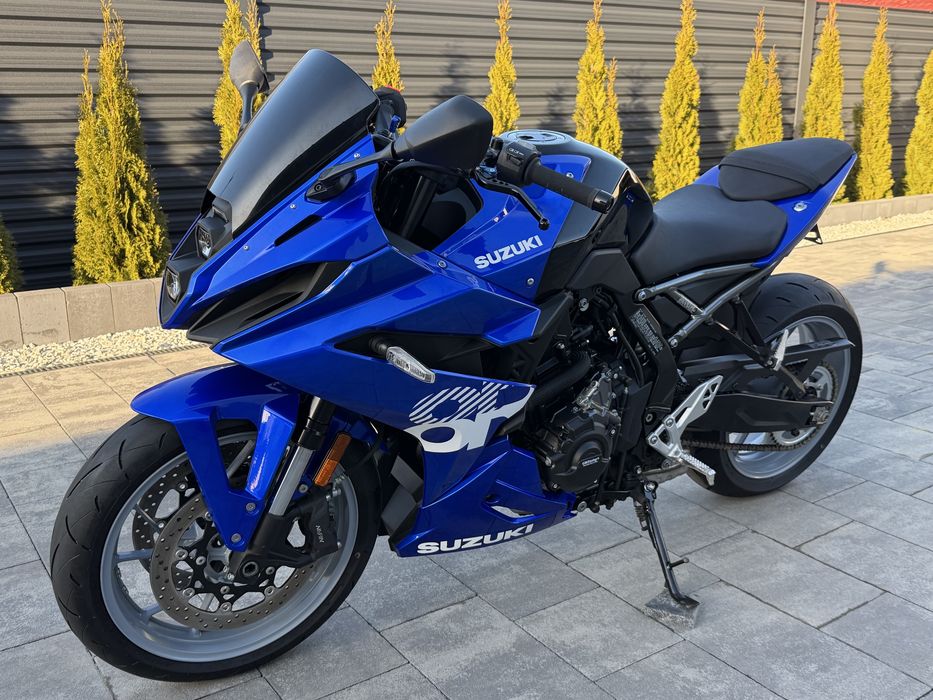 Suzuki gsx 8r 2024