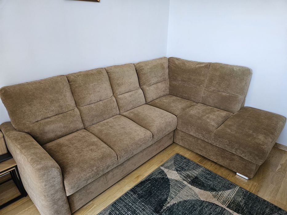 Narożnik Wajnert ALTO 200 × 260 cm – funkcja spania + pojemnik