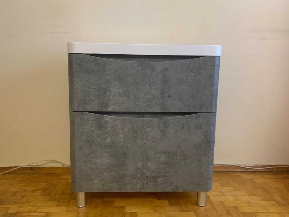 Тумбочка з раковиною у ванну кімнату