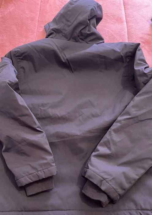 Casaco em excelente estado 16 anos marca Ativo.