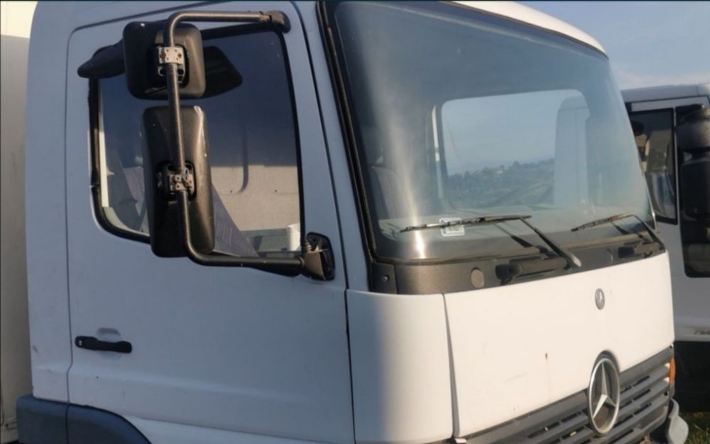 Dach słupek cwiartka ściana  bok Mercedes atego axor