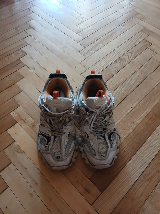 Balenciaga Track