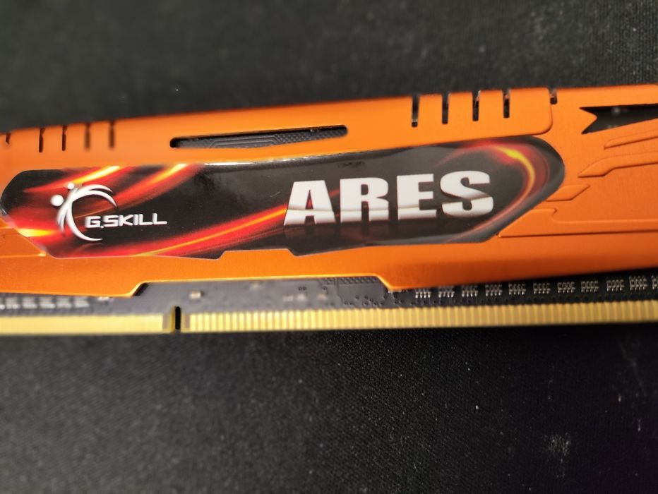 16gb  memória DDR3 F3-1600C9D-8GAO  4x4gb