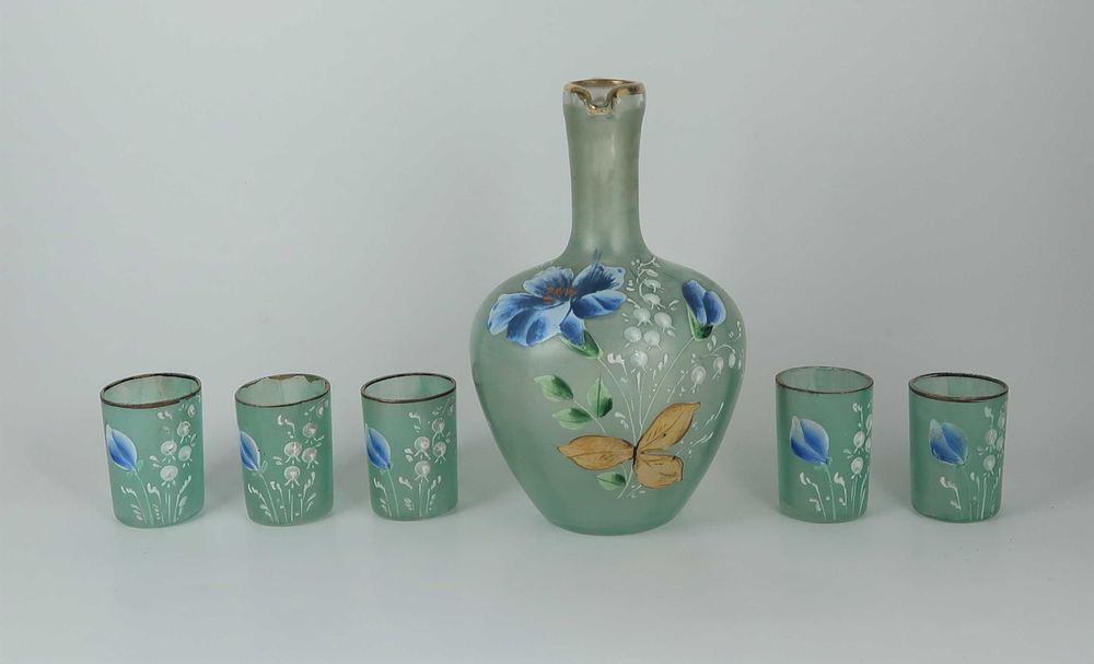 Garrafa com 5 copos em vidro antigo Séc. XIX / XX