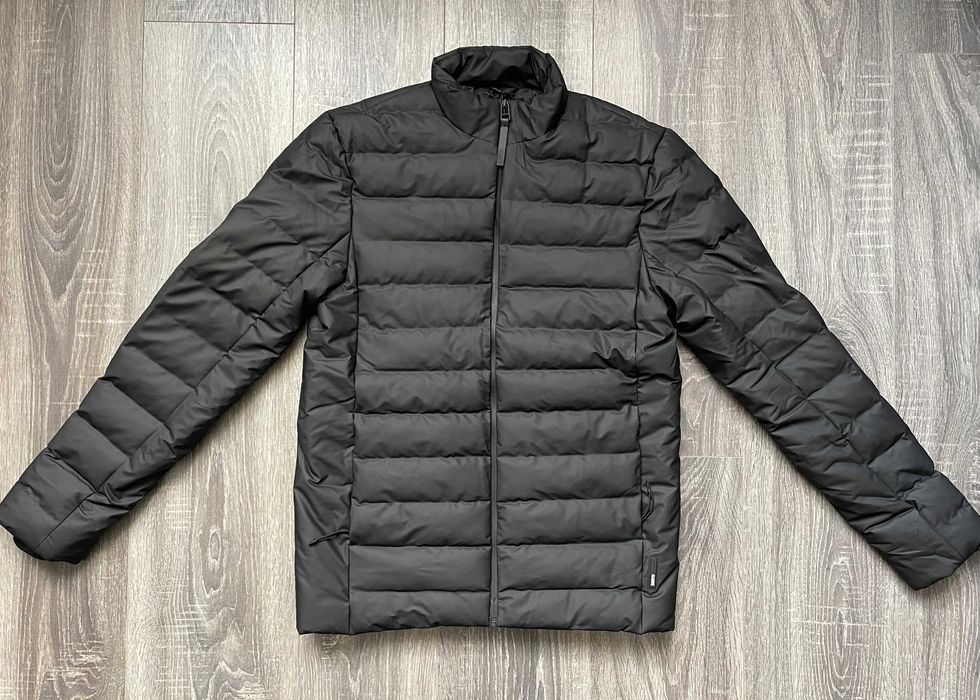 Жіноча куртка зимова RAINS (XS/42) НОВА