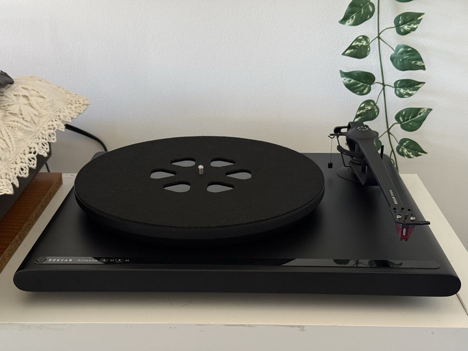 Gira Discos Roksan Attessa  + Ortofon 2M Red | Como Novo