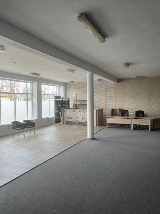 Wynajmę lokal usługowy 270m2 parter 3.5m wysoki w bardzo dobrej lokal