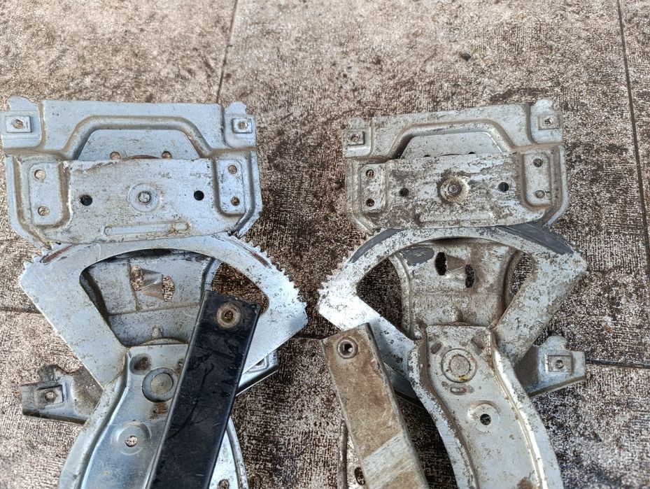 Передние механические стеклоподъёмники Фольксваген Пассат б3 Пассат б4