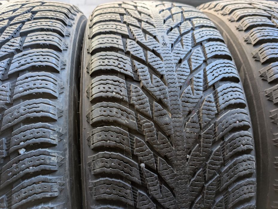 Зимняя резина 235/60 R17 Nokian