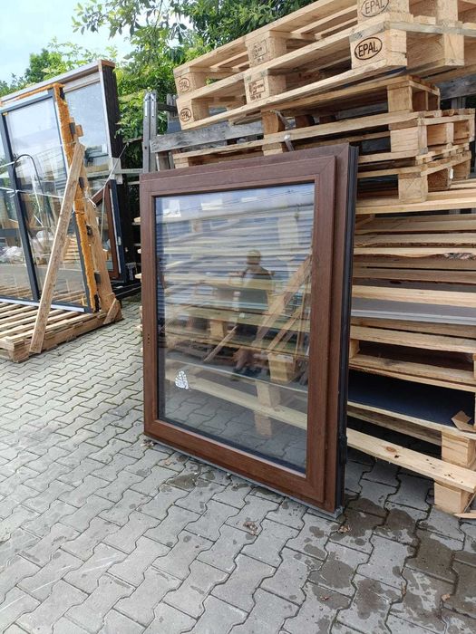 Okno PCV BluEvolution 82, 1180 x 1420