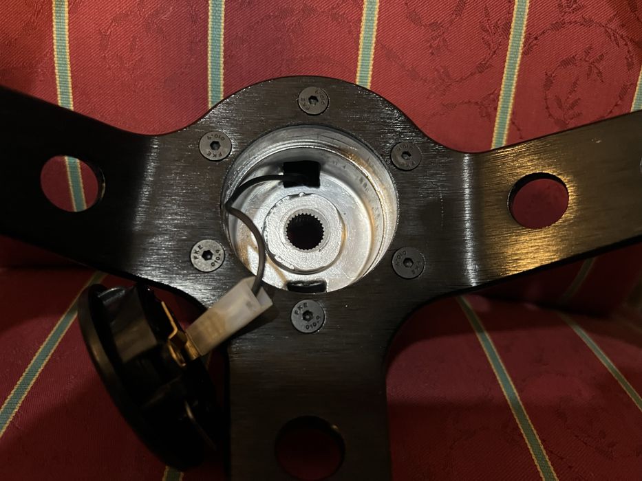 Volante com cubo BTR pele Suzuki Vitara