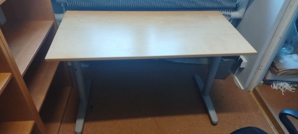 Biurko, nowoczesny wzór