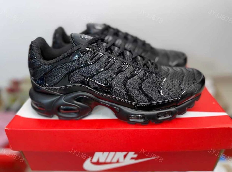 Buty meskie Mokasyny Nike_Air_Max_TN_Plus_Black R.41