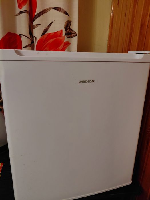 Mała lodówka 50/50