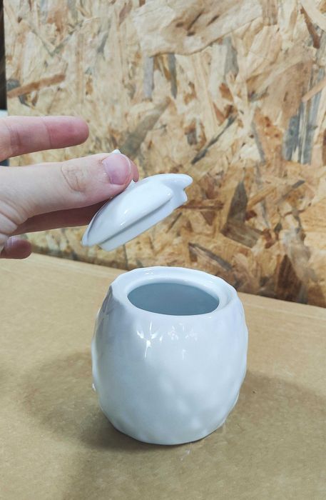 Açucareiro em formato de ananás