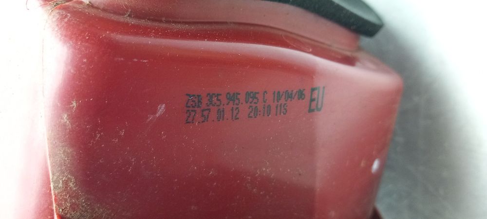 Farolim esquerdo VOLKSWAGEN Passat (3C2)