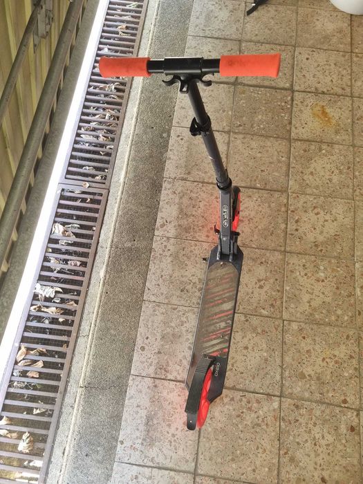 Trotineta Adolescente/Adulto. Ajustável