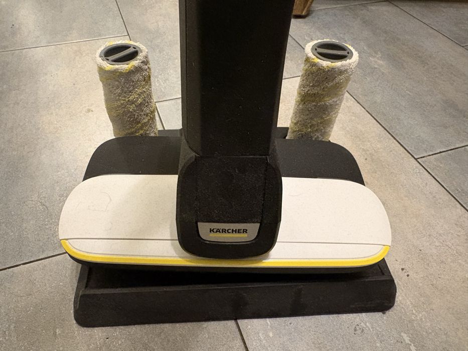 Mop wlektryczny bezprzewodowy Karcher FC 4-4