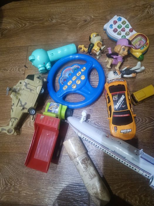 Лот іграшок для хлопчика