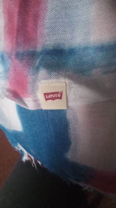 Chusta plazowa damska  LEVIS   wym.200x120