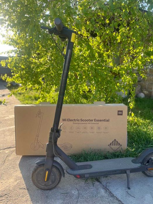 Електросамокат Xiaomi Mi Electric Scooter