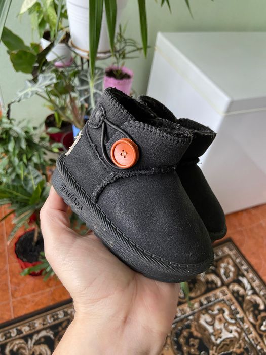 Уги чорні дитячі