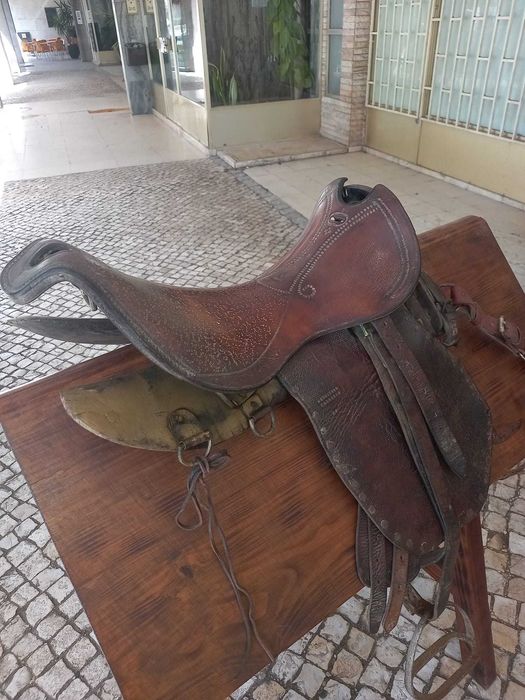 Sela para cavalo com arreios