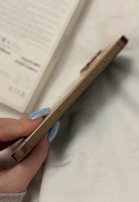 Iphone 16 pro - stan idealny
