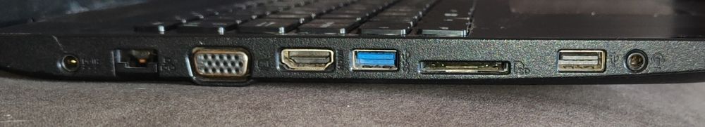 Ноутбук Asus F553S