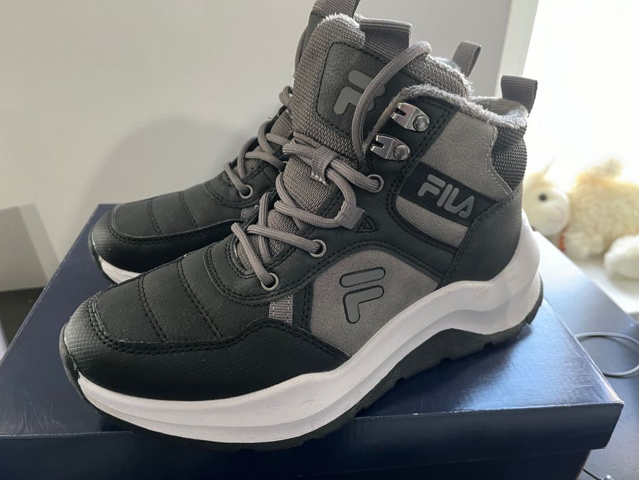 Sprzedam sneakersy-buty damskie Fila R. 38