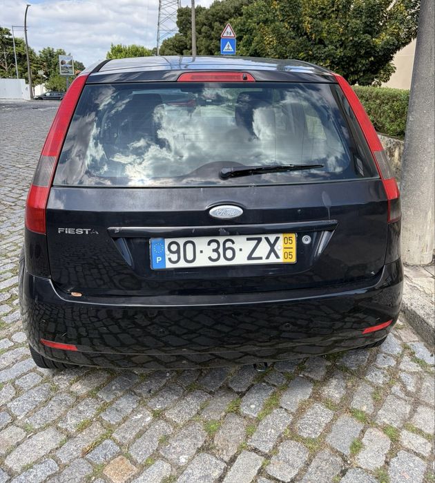 Ford fiesta 2005 gasolina
