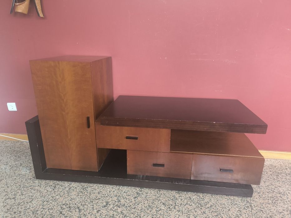 Mesa para Tv ( madeira)