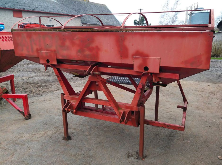 Przedni zbiornik nawóz siewnik fronttank strip till Kverneland Accord