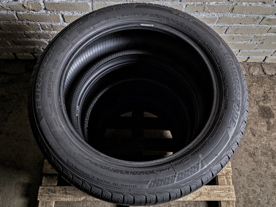 225/50r18 Bridgestone | 2024 | Преміум шини | Комплект/4шт | Ідеальний стан, без пошкоджень, без ремонтів, без дефектів | Тільки з Німеччини