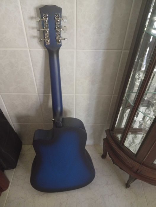 Vendo violão novo